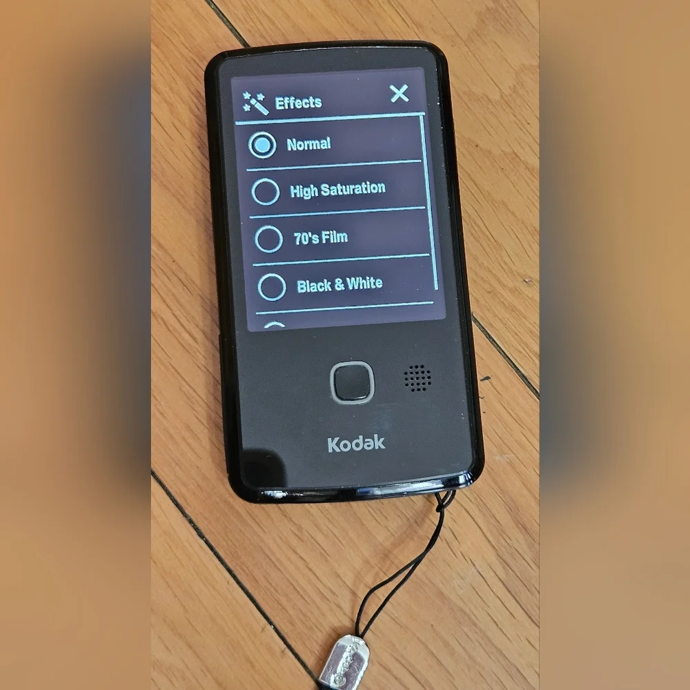 Kodak PLAYTOUCH High Definition Camcorder 1080p HD Video Camera